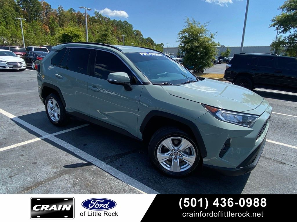 2020 Toyota RAV4 XLE FWD