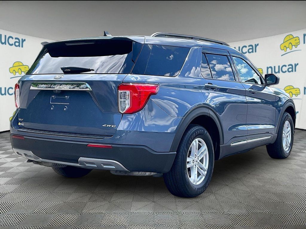 2021 Ford Explorer — photo 6
