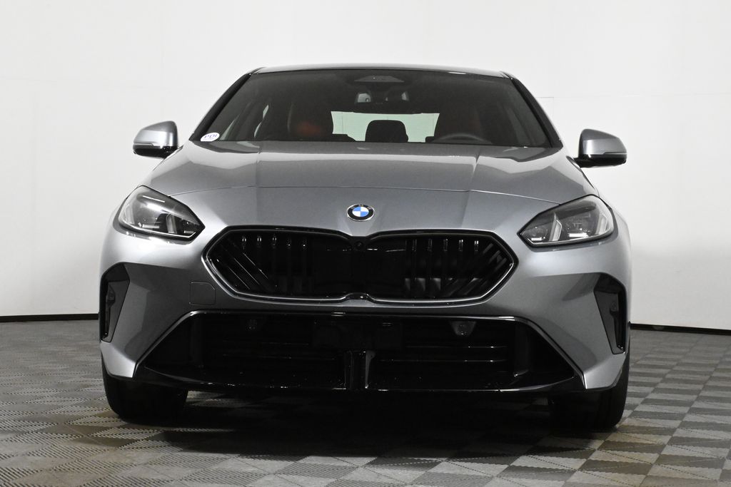 Thumbnail: 2025 BMW 2 Series - 10