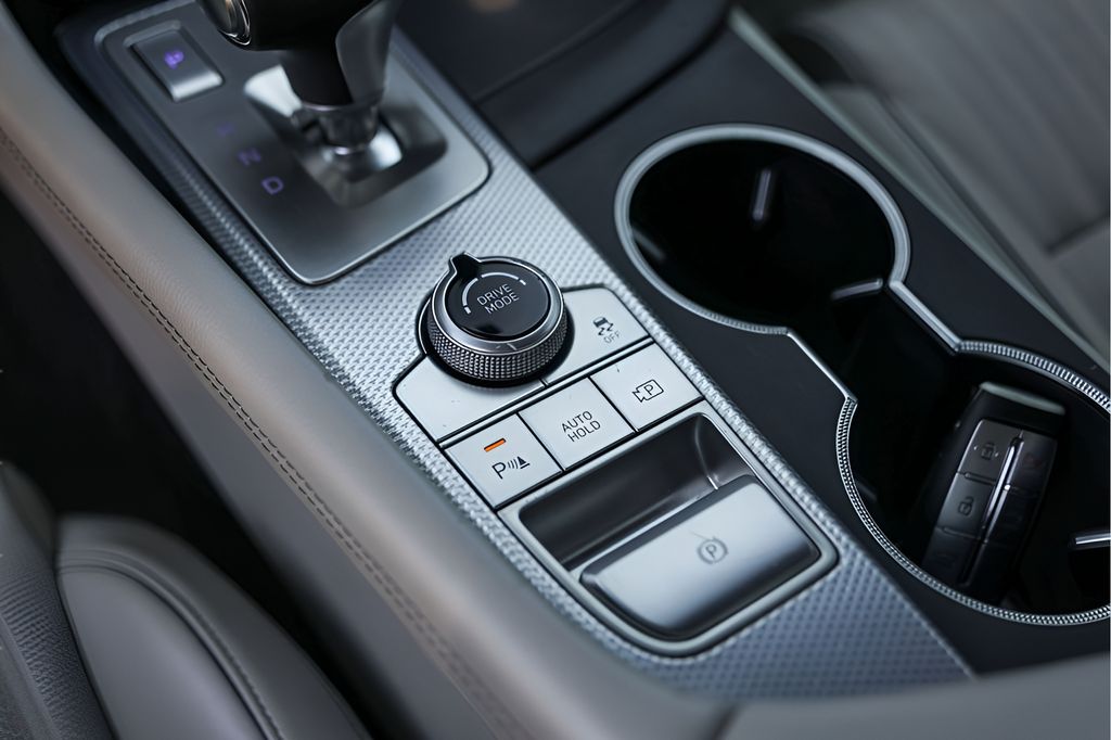 Used Car 2022 Genesis G70  2.0t For Sale Under $30,000 In Austin, Texas