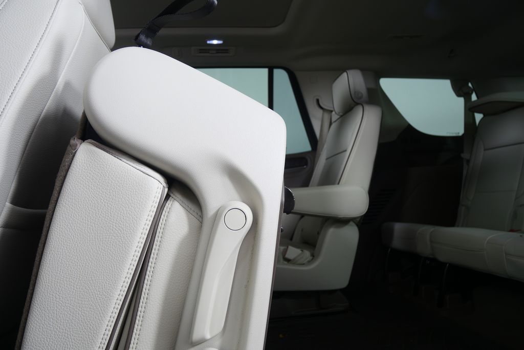 Thumbnail: 2022 GMC Yukon - 19