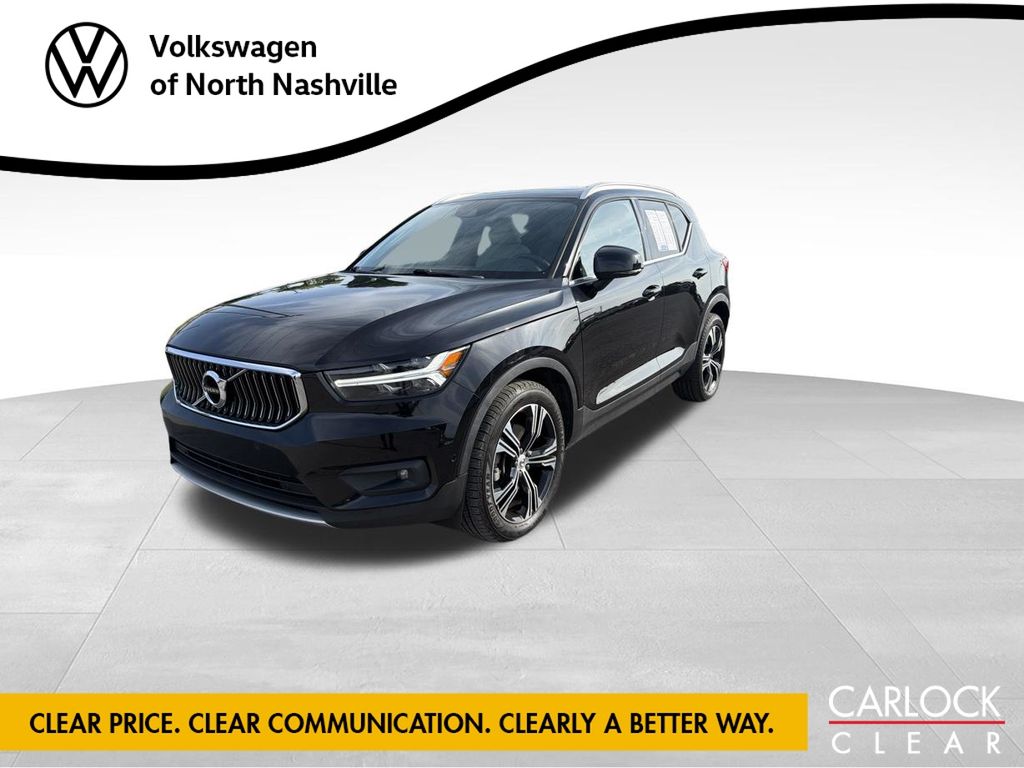  2019 Volvo XC40 T5 Inscription AWD   