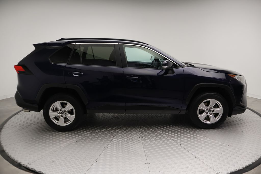 Thumbnail: 2021 Toyota RAV4 - 7