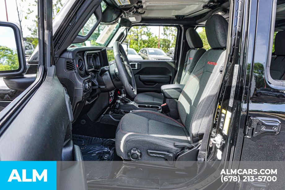 Used 2025 Black Jeep Rubicon image 19