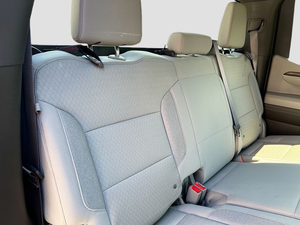Used 2022 White Chevrolet LT image 26