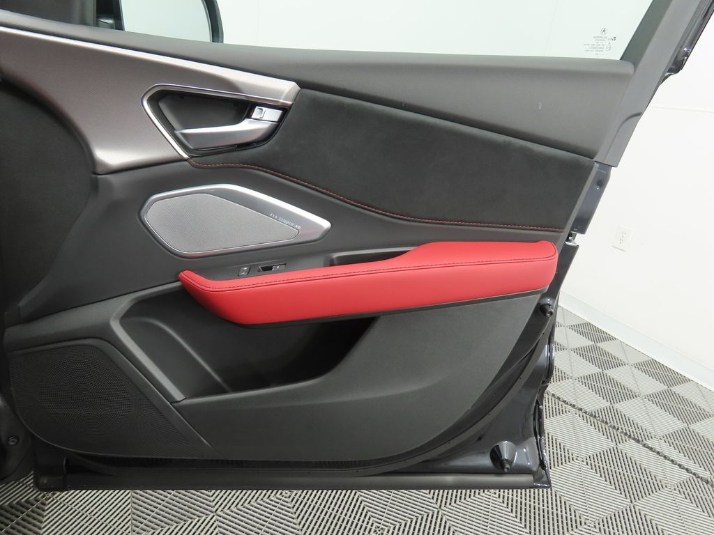 Thumbnail: 2025 Acura RDX - 26