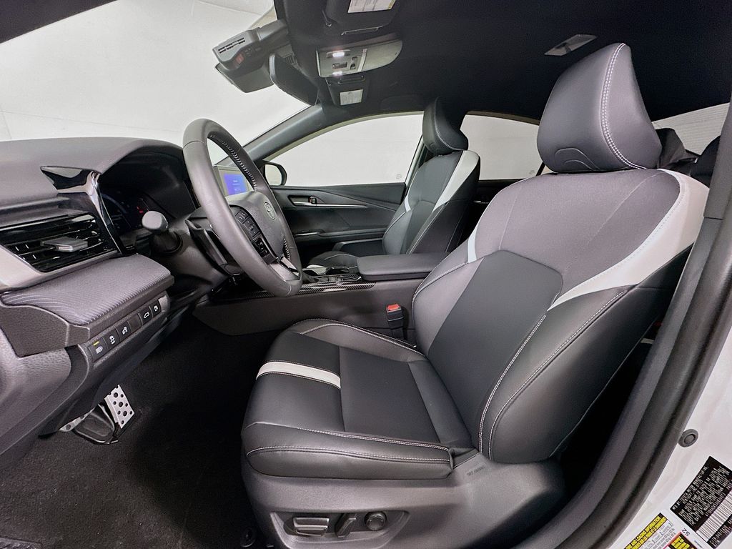 Thumbnail: 2025 Toyota Camry - 20