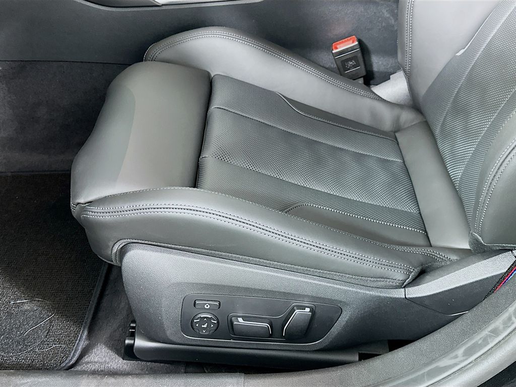 Thumbnail: 2026 BMW M3 - 21