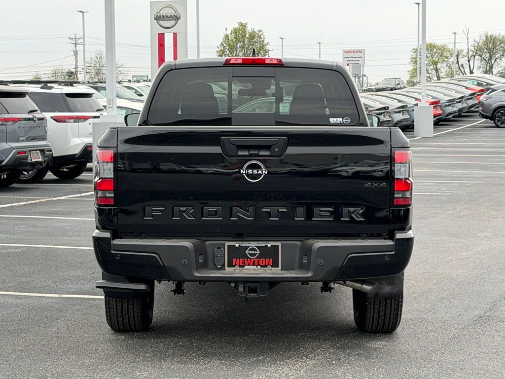View vehicle photo 5