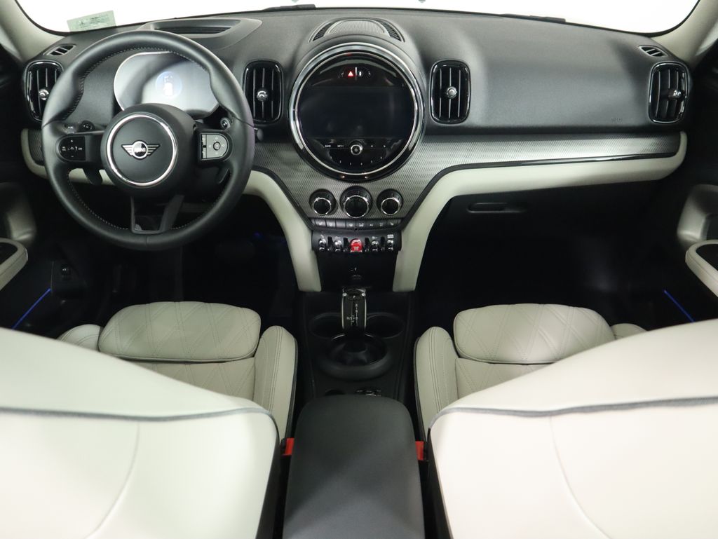 2023 MINI Cooper Countryman Iconic 13