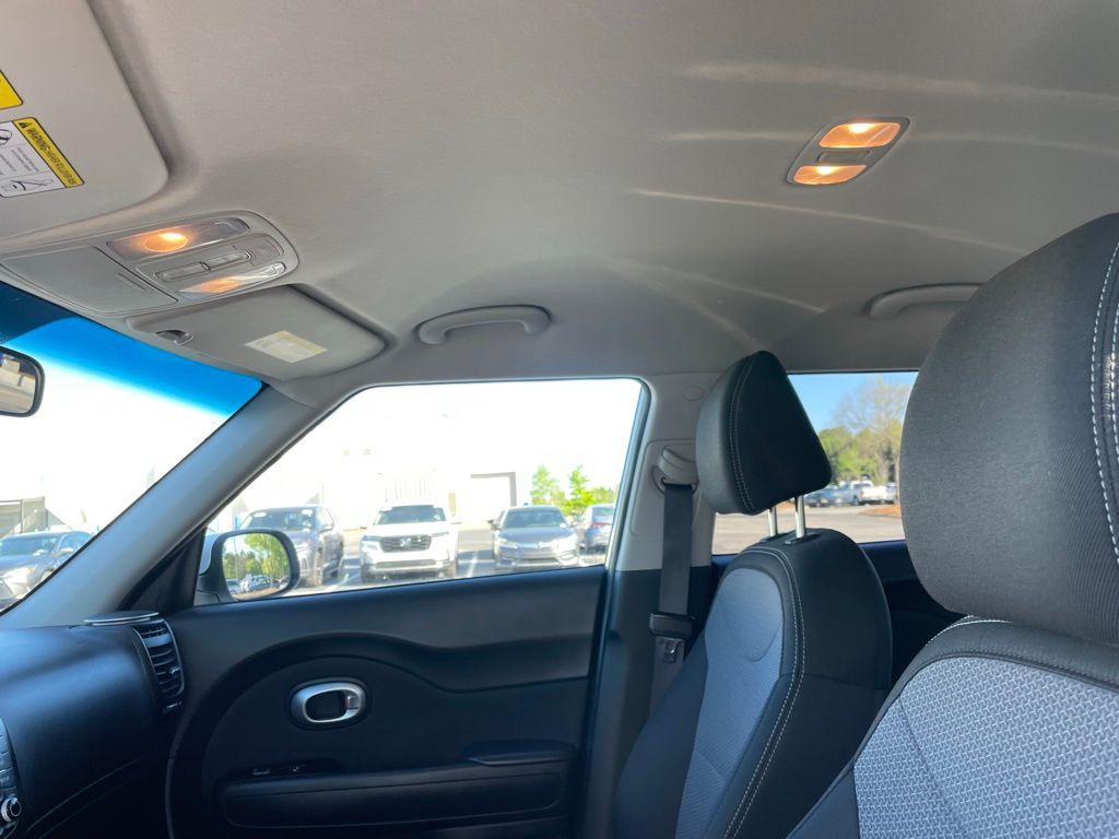 Thumbnail: 2018 Kia Soul - 27