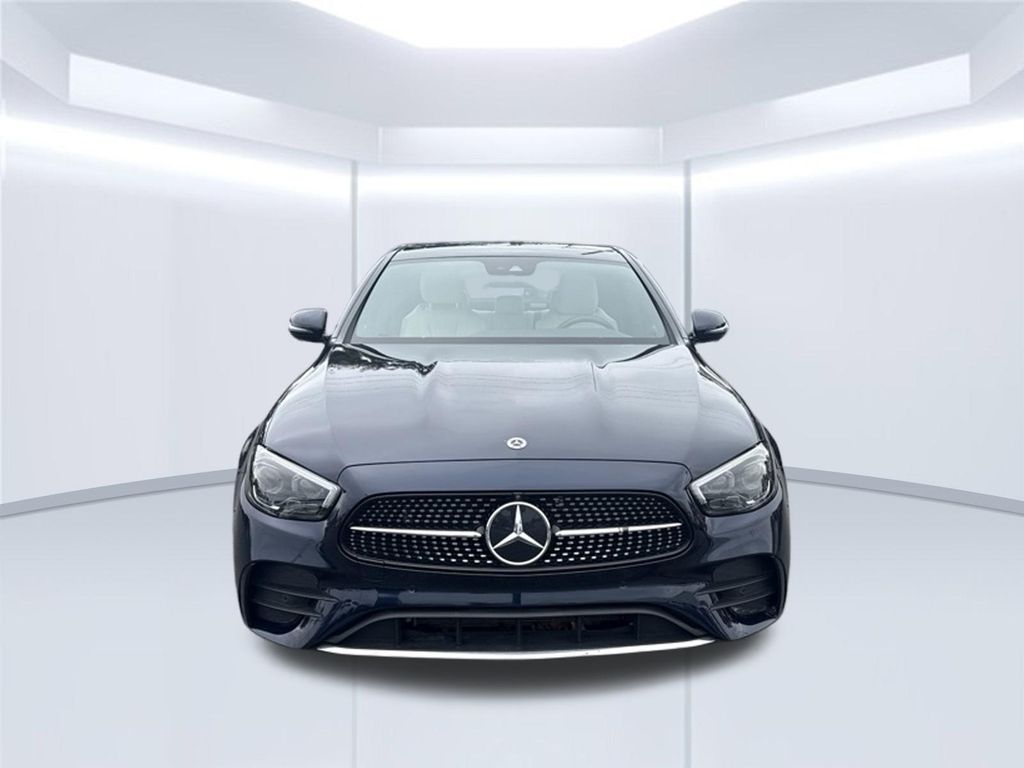 Thumbnail: 2023 Mercedes-Benz E-Class - 8