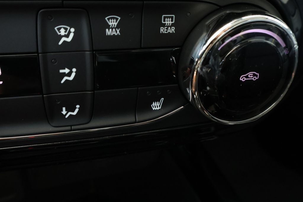 Thumbnail: 2025 Chevrolet Trax - 27