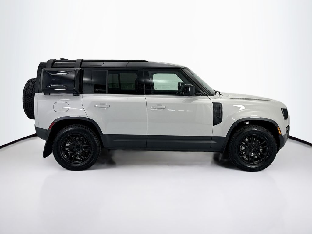 Thumbnail: 2026 Land Rover Defender - 4