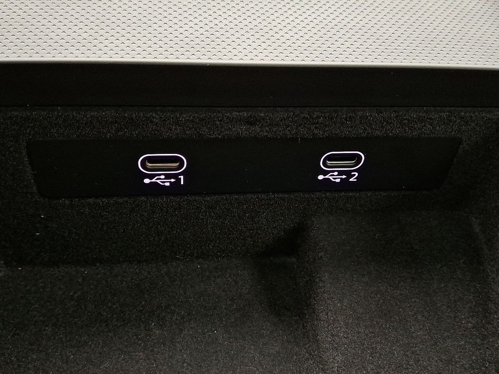 Thumbnail: 2025 Audi Q7 - 26