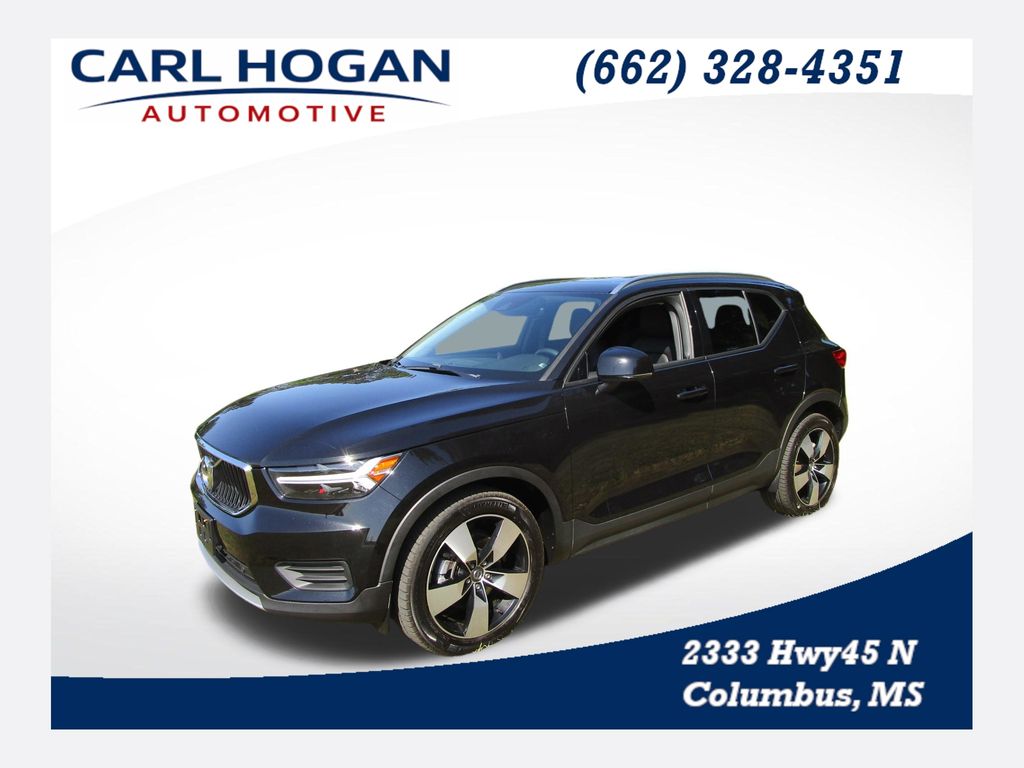Black 2022 Volvo XC40 T5 Momentum AWD SUV / Crossover All-Wheel Drive Automatic