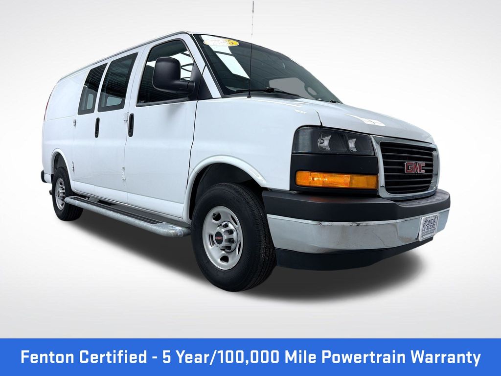 2025 GMC Savana Cargo 2500 RWD