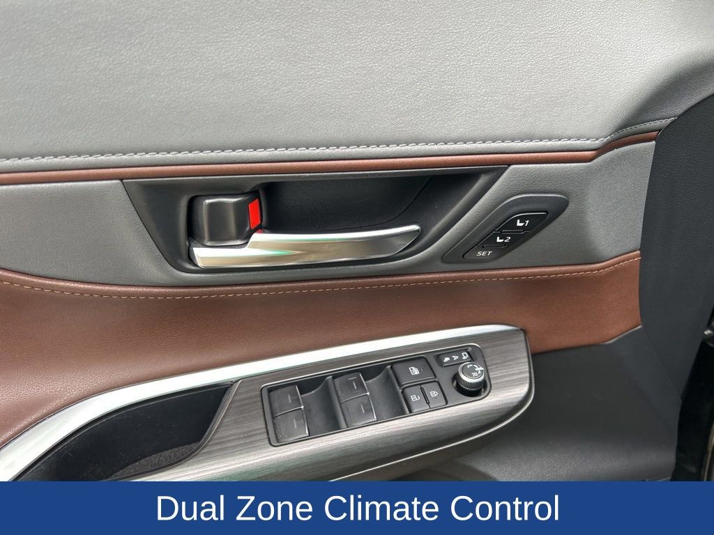 2022 Toyota Venza XLE