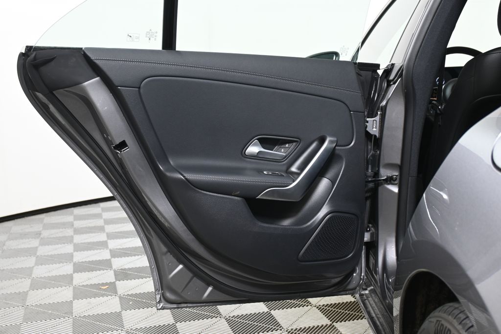 Thumbnail: 2025 Mercedes-Benz CLA - 31