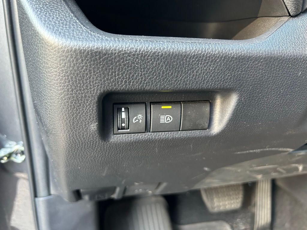 Thumbnail: 2024 Toyota RAV4 - 17