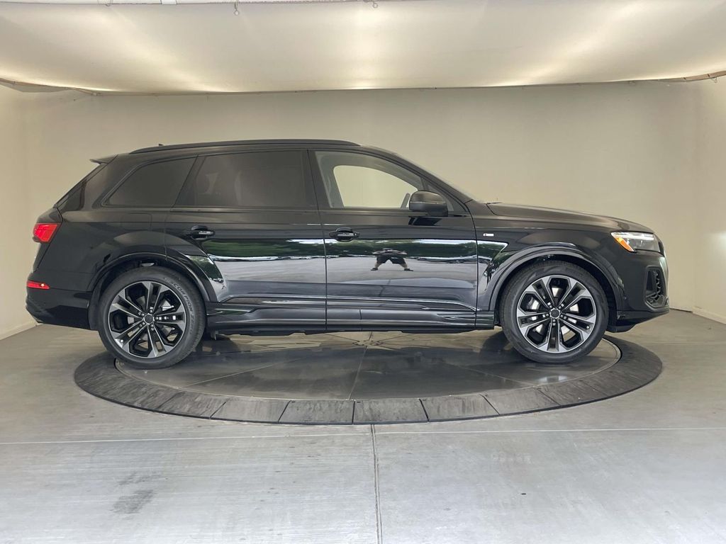 2026 Audi Q7  Black at Audi Porsche Sewickley