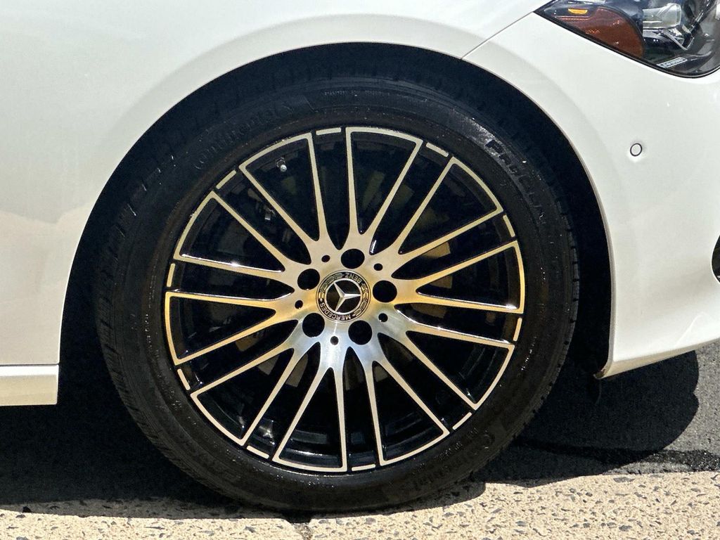 Thumbnail: 2025 Mercedes-Benz C-Class - 10