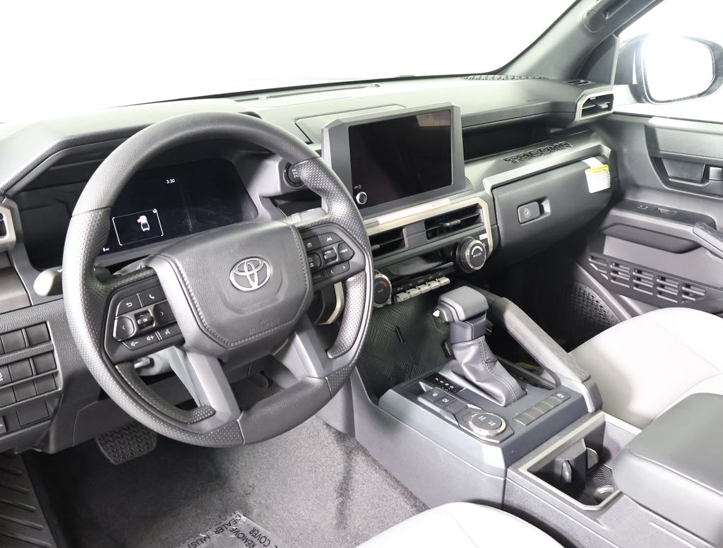 2025 Toyota Tacoma SR5 Double Cab photo 5