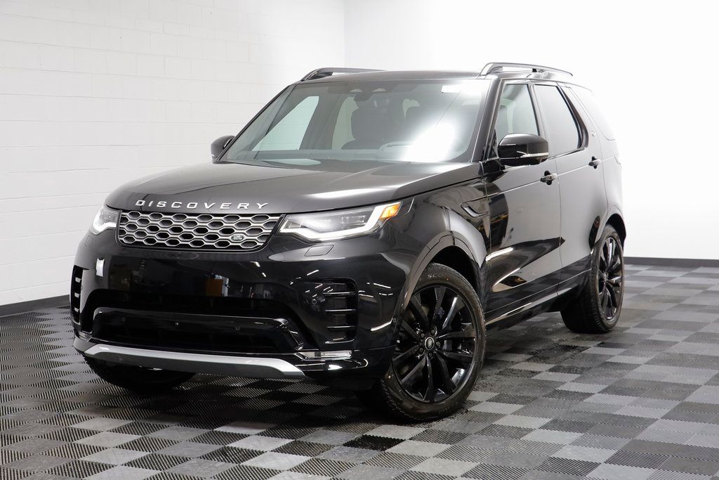 2026 Land Rover Discovery P360 Tempest Edition AWD