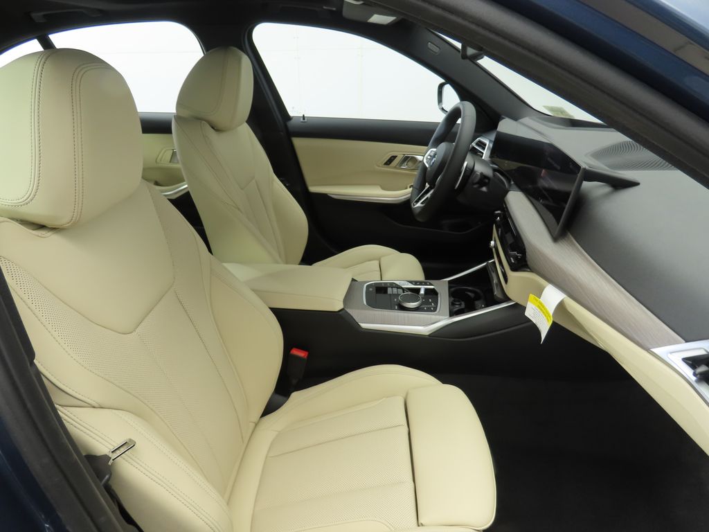 Thumbnail: 2026 BMW 3 Series - 19