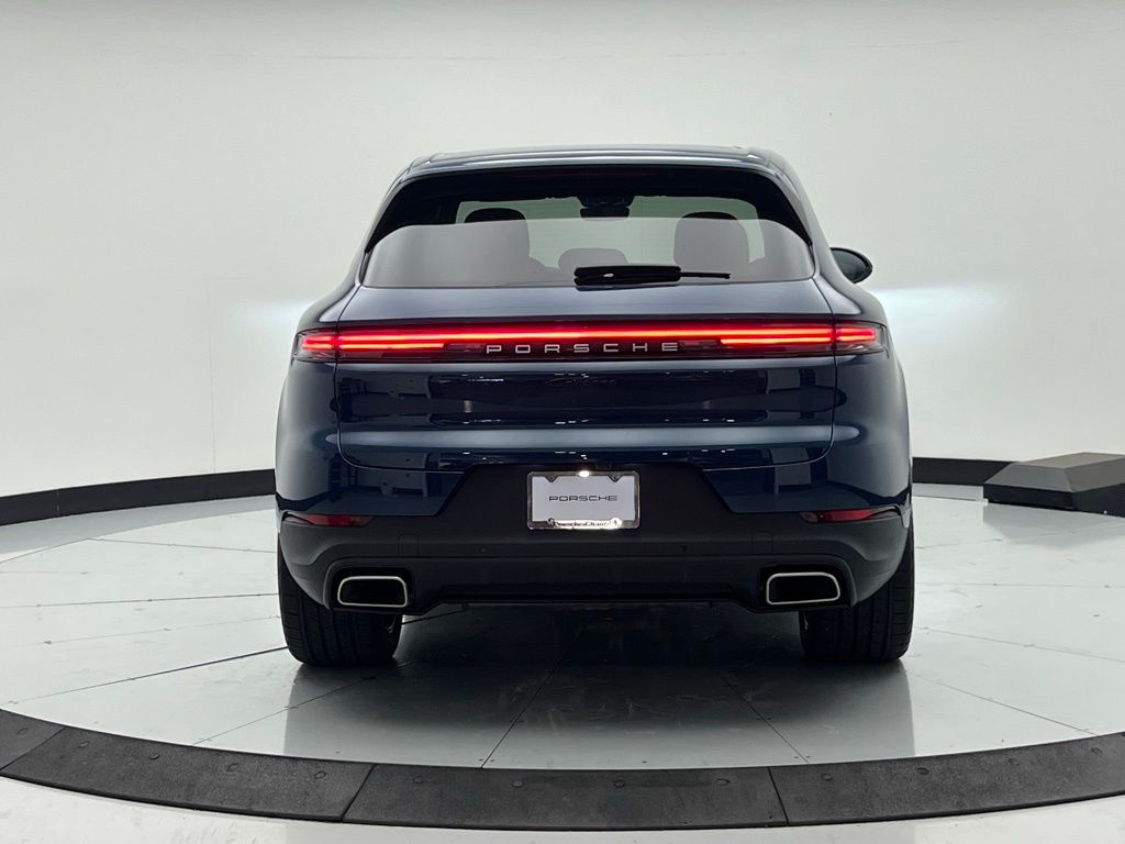 Thumbnail: 2026 Porsche Cayenne - 10