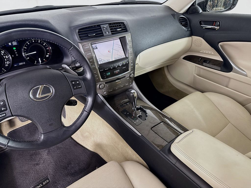 Thumbnail: 2010 Lexus IS - 23