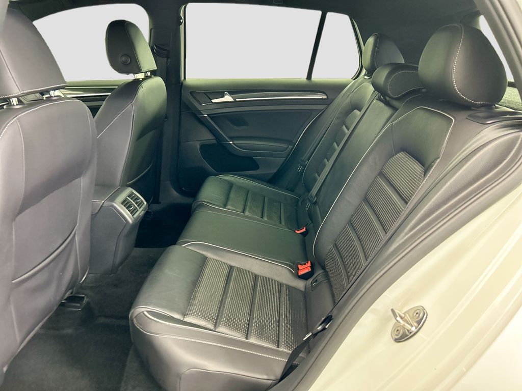 Thumbnail: 2019 Volkswagen Golf - 20