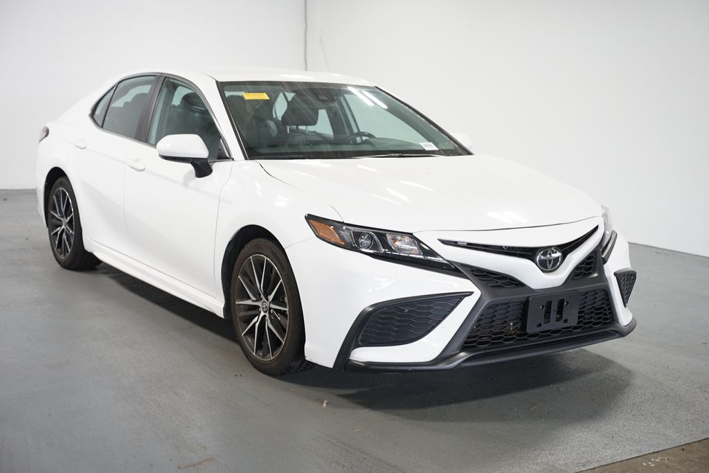 Thumbnail: 2024 Toyota Camry - 3