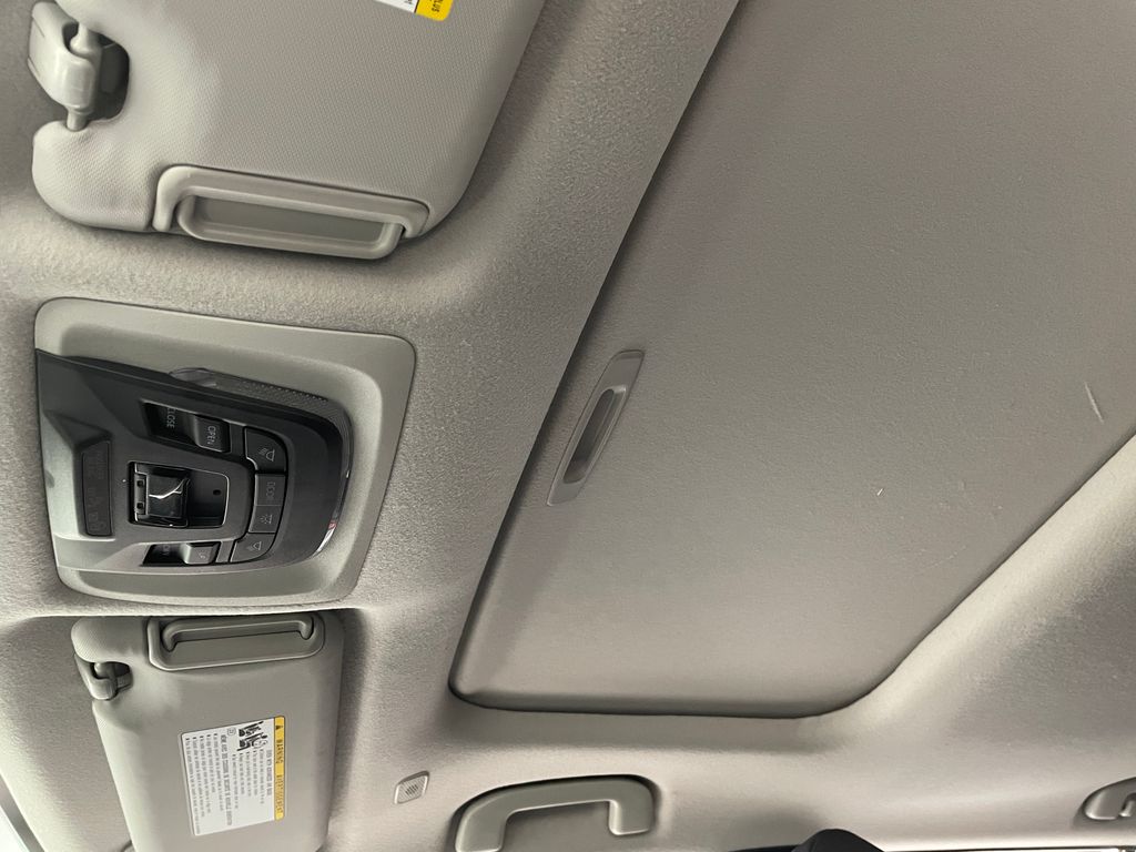 Thumbnail: 2023 Toyota Corolla Cross - 32