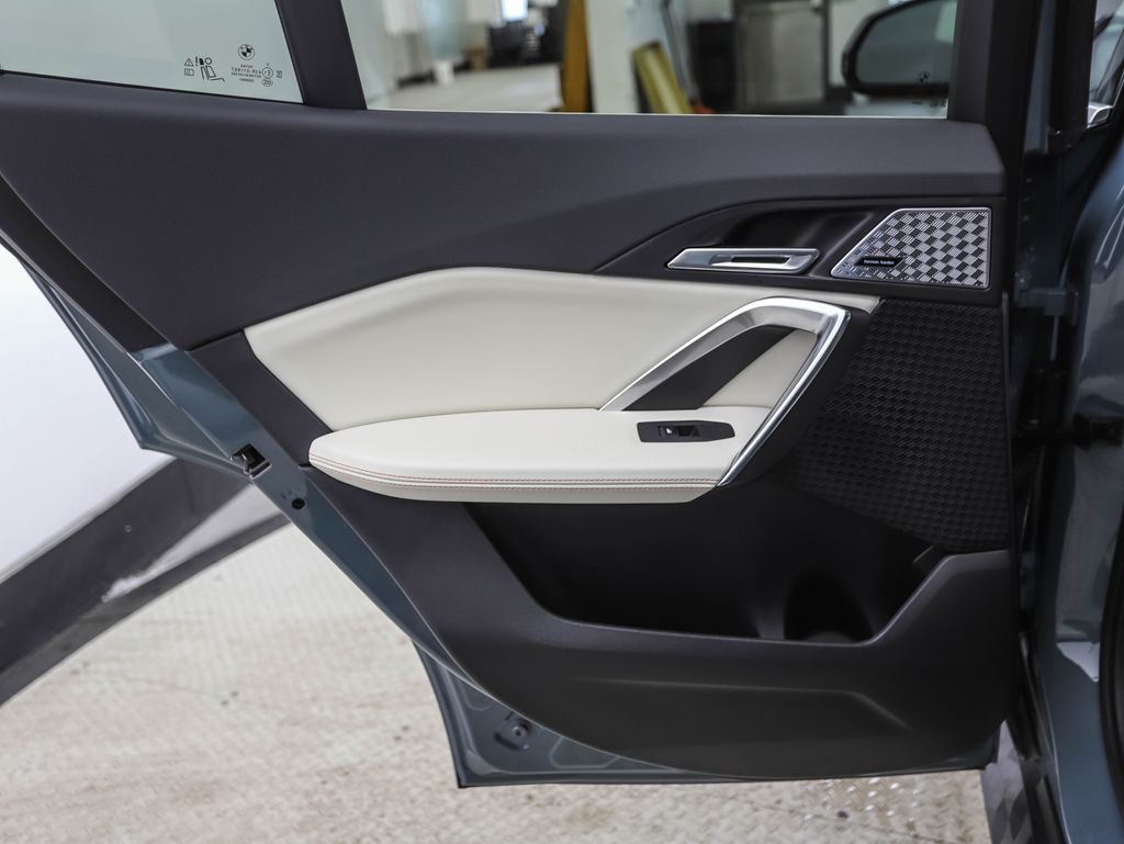 Thumbnail: 2025 BMW X2 - 19