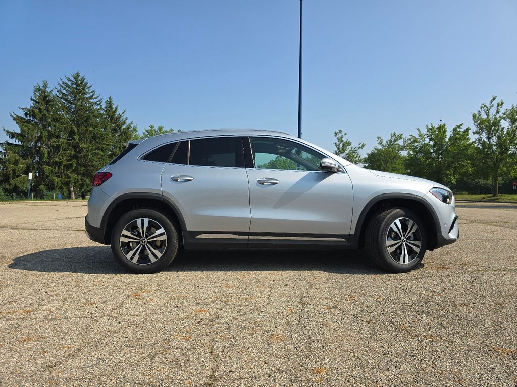 New 2026 Silver Mercedes-Benz GLA 250 image 17