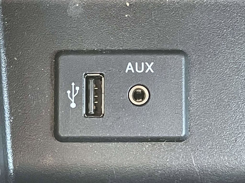 2016 Pearl White Nissan Altima 2.5 SL FWD Sedan