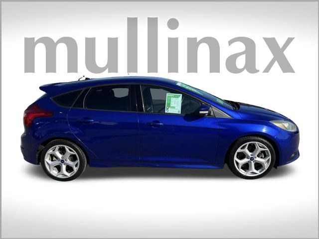 Used 2014 Ford Focus ST with VIN 1FADP3L92EL410447 for sale in Lake Park, FL