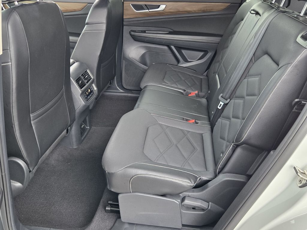 2024 Volkswagen Atlas - $26,867