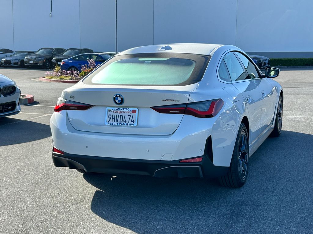 Thumbnail: 2023 BMW i4 - 5