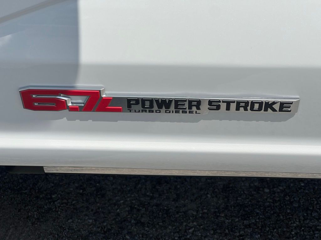 2025 Ford F-250SD Lariat White at Walterboro Ford