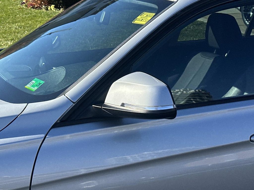 Thumbnail: 2014 BMW 3 Series - 13