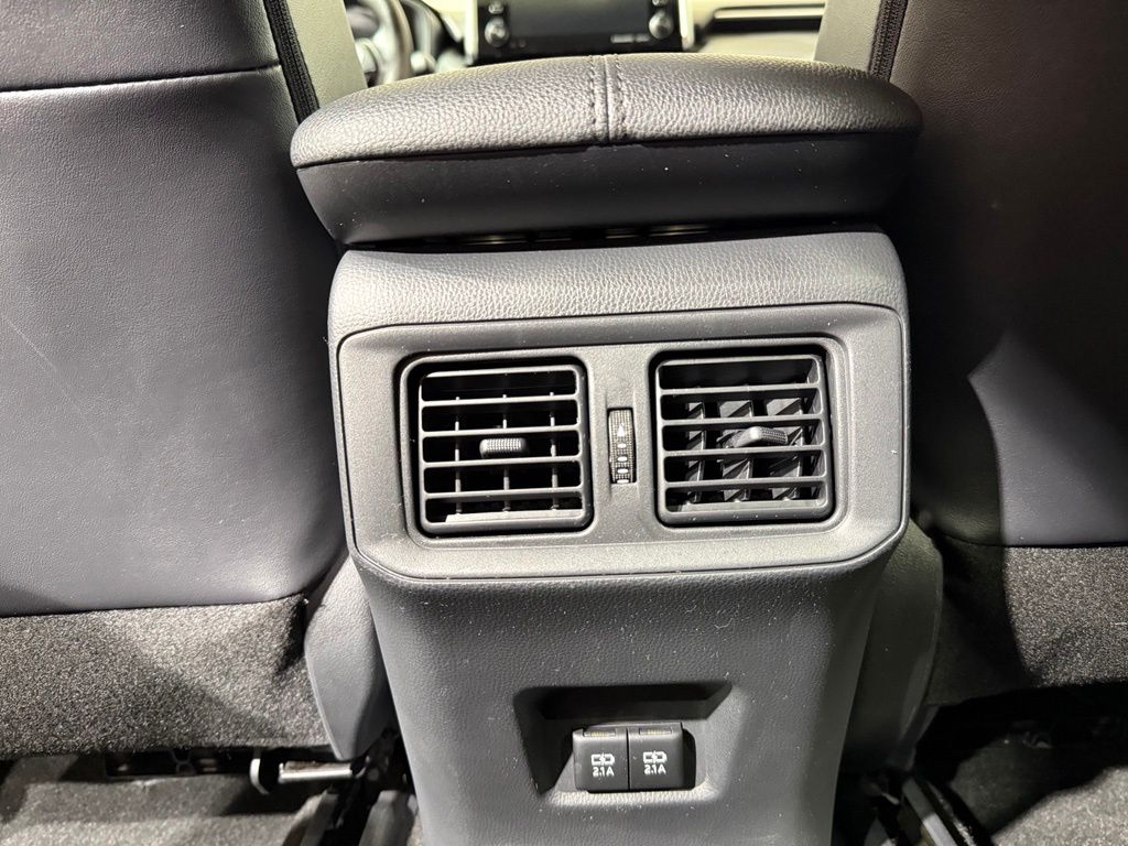 Thumbnail: 2019 Toyota RAV4 - 22