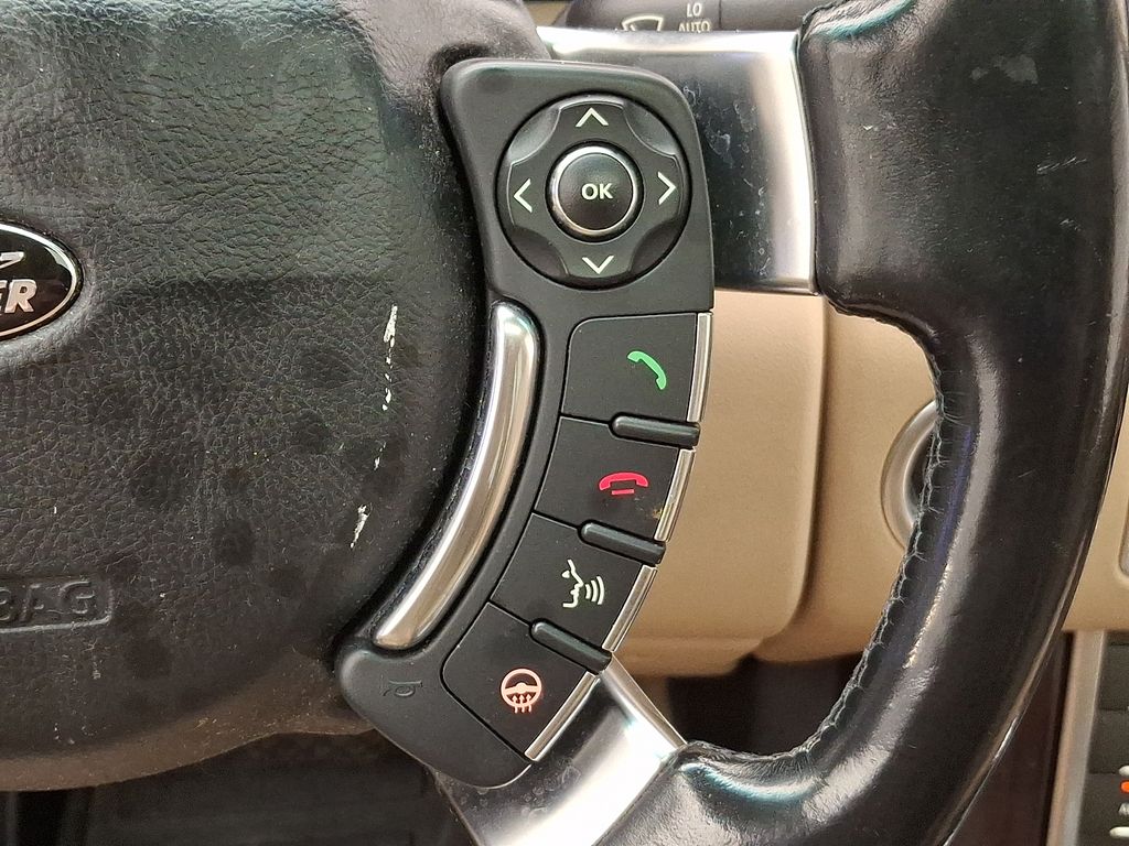 Thumbnail: 2011 Land Rover Range Rover - 24