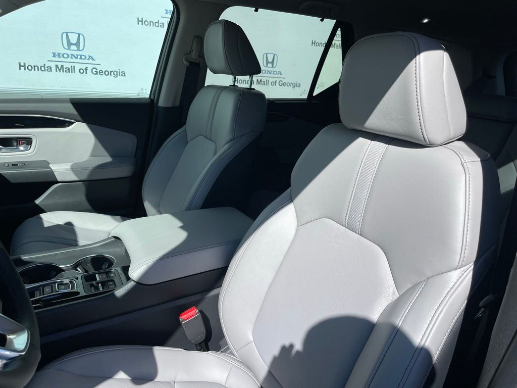 Thumbnail: 2025 Honda Pilot - 26