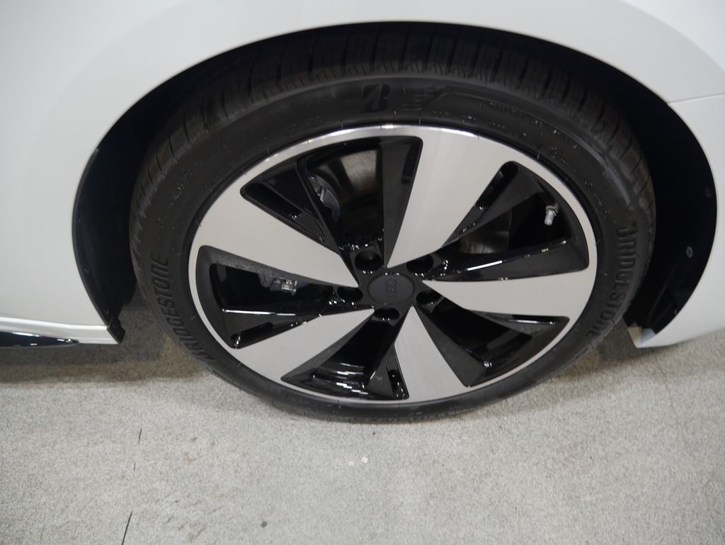 Thumbnail: 2026 Audi A5 - 14