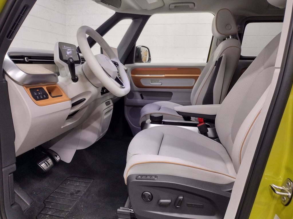 2025 Volkswagen ID. Buzz Pro S Plus