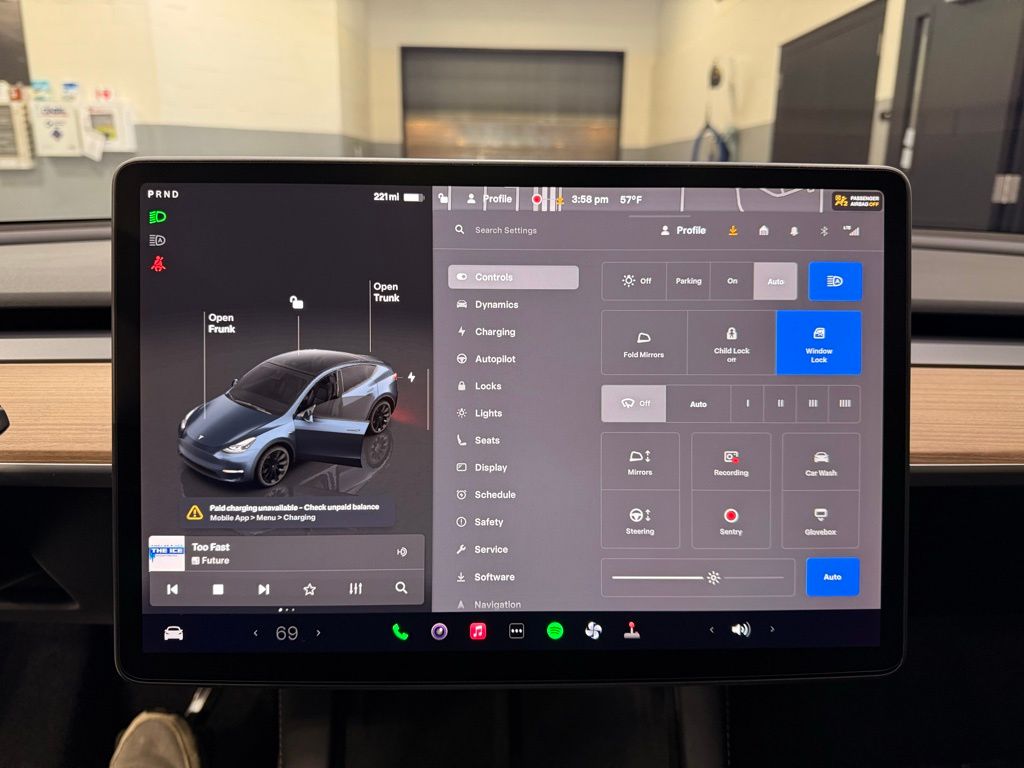 2024 Tesla Model Y Long Range 16