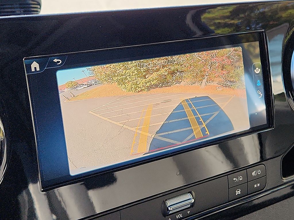 Thumbnail: 2025 Mercedes-Benz Sprinter - 13