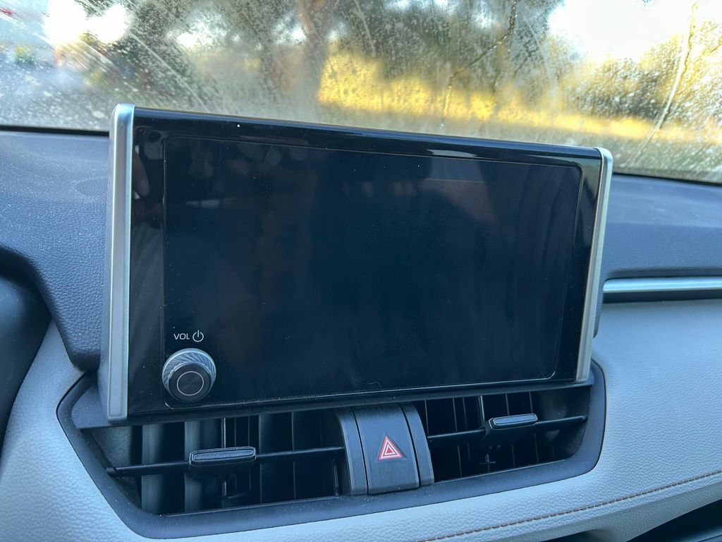 Thumbnail: 2023 Toyota RAV4 - 24